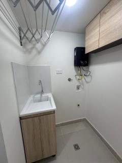 Apartamento laureles estadio 201 ED MILA - 2