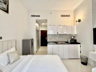 Signature Vista Studio Apartment - 4