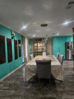 5BR3BA Home, 2 Blocks from Beach, ADA Accessible - 6