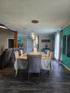 5BR3BA Home, 2 Blocks from Beach, ADA Accessible - 7