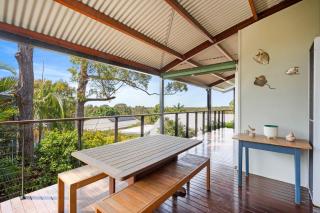 Ocean View Koala Beach Retreat - 8
