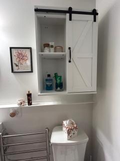 Beautiful & peaceful studio with private entrance - 2