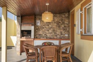 La Maison Dorée - 2