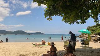 AGR - Centrinho dos Ingleses - 400 mts Praia - 7