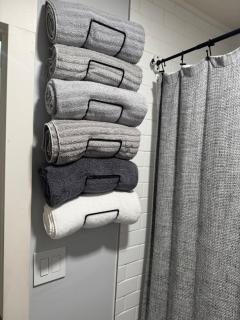 Modern Stay in Downtown Jersey City, Close to NYC! - 8