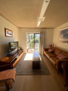 On The Jetty Lake-view Apartment - 0