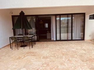 Condo RDC 3 ch. avec jacuzzi privé + lagon - 8