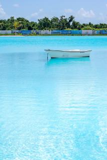 Condo RDC 3 ch. avec jacuzzi privé + lagon - 0