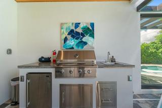 Perfect Pool Paradise - 7