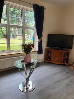 a cosy three bedroom house in welwyn garden city - 1