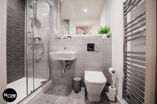 The Lexington Luxe - Central Birmingham Luxury Apartment with Free Parking, Workspace & Superfast WiFi near O2 Arena, Mailbox & Edgbaston Stadium - 6