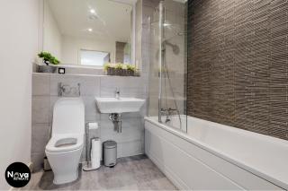 The Lexington Luxe - Central Birmingham Luxury Apartment with Free Parking, Workspace & Superfast WiFi near O2 Arena, Mailbox & Edgbaston Stadium - 8