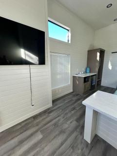 TH25 Red Rock Modern Tiny Home - 15 min to Sedona - 5