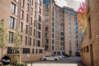 The Lexington Luxe - Central Birmingham Luxury Apartment with Free Parking, Workspace & Superfast WiFi near O2 Arena, Mailbox & Edgbaston Stadium - 2