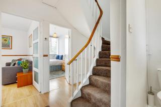 Zone 1 Spacious Serviced Apartment in Central London - London - 2