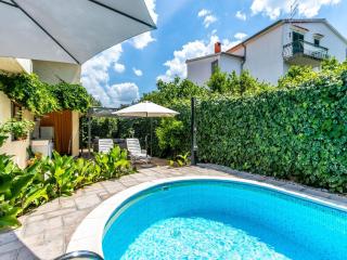 Two-Bedroom Holiday Home With Pool - 2
