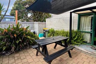 Location Location 400m From Beach and Town Centre - 7