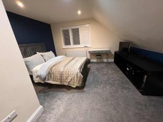 ROSEWOOD Gatwick - 3