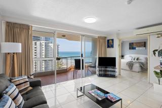 Beachside Apartment - 1