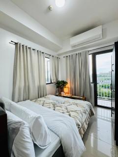 Aesthetic & Cozy 2Br unit near MOA Pasay & Airport - 0