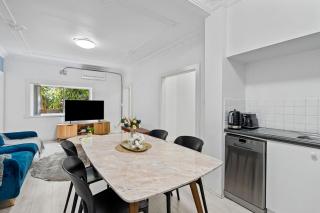 The Shoreline Suite - 7