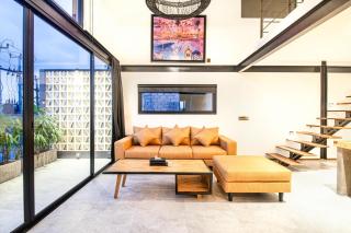 Lofty NYC Vibes 200m to Canggu Beach - 9