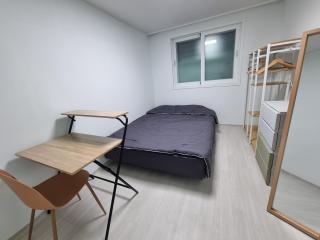 Semi-Basement Home 4Beds 3Min from Jeungsan Subway - 5