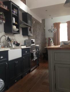 The Snug in a Quaint Bloomsbury Mews House - 2