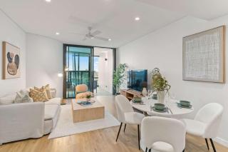 Brisbane City 2BR Apartment River and Fireworks View - 8