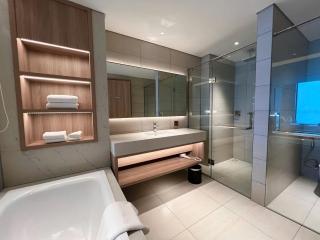 à la carte halong bay - 1