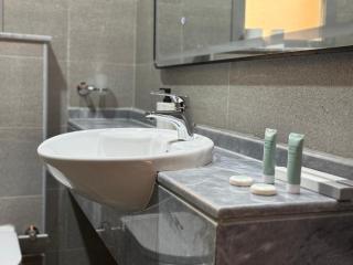 Signature Grand Studio Apartment - 1