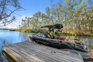 Bundalong Luxury Riverfront Escape - 8