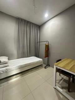 Urban Stay Vista Sentul FREE RIDE MOTORBIKE - 4