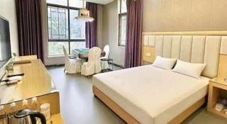 Wuhan Venetian Boutique Hotel - 9