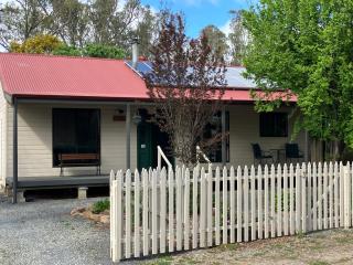 Auburn Hideaway - 6