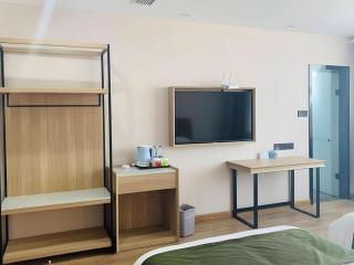 GreenTree Inn Express Xuzhou Pizhou Tiefu Town Bus station. - 1