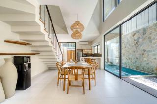 Anjuna Surf & Sunset 2BR Villas in Uluwatu - 1