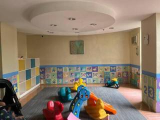 Netflix and Chill with swimming pool access - 3