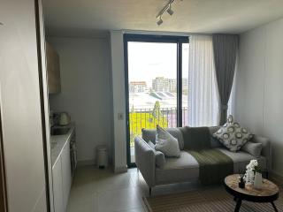 Phoenix Grandeur Gîte at One Rosebank ApartHotel - 8