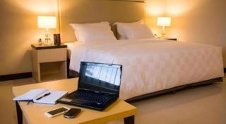 Bella Hotel Surabaya - 2