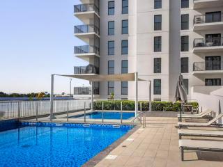 Yas Island 2BR Luxury Apartment by Ferrari World - 4