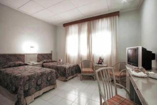 Hotel Griyadi Kusuma Sahid - 2