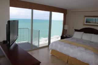 Radisson Suite Hotel Oceanfront - 4
