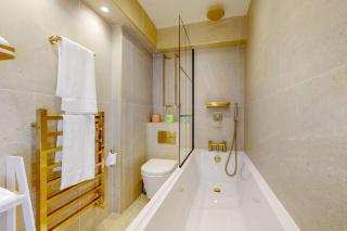 Unique 3Bed Former Church Flat - 6 Mins to Stamford Brook Tube - 2