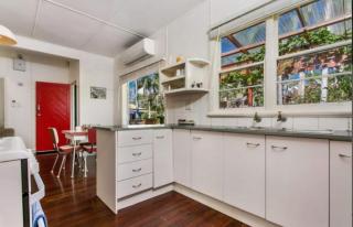 Frankies Beach House - 1 A Carlyle Lane - 6