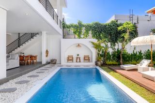 Astana Chinta Villa in Berawa Beach - 8