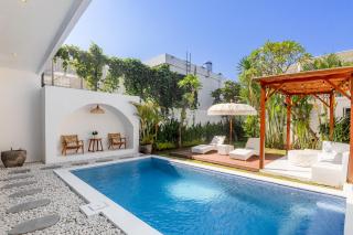 Astana Chinta Villa in Berawa Beach - 0