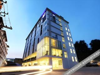 B2 Nakhonsawan Premier Hotel - 9