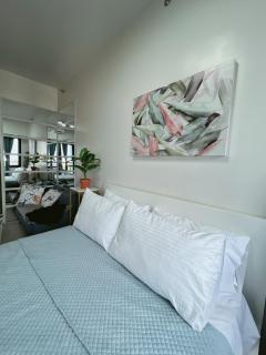 Pleasant Air Residences With Balcony and Fast Wi-Fi - 3