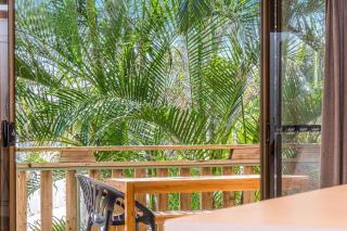 Palm View Loft - Gilmore Court 4 - 34 Lawson Street - 2